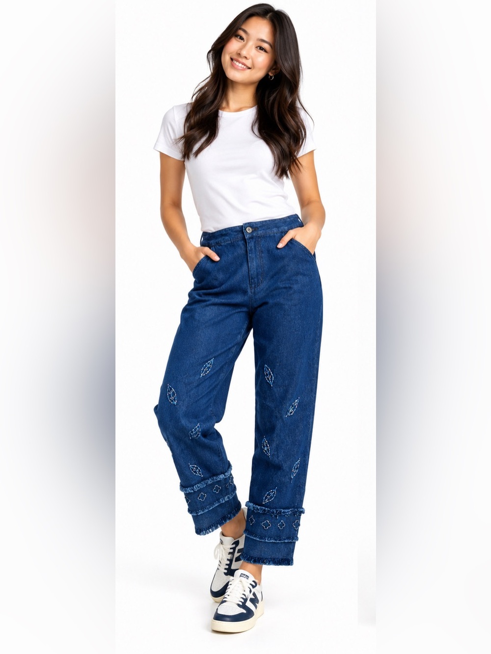 JÔN Women’s Embroidered Cropped Jeans |
| Size 4 | NWOT